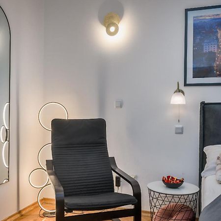 Iva'S Central Apartment Zagreb Ngoại thất bức ảnh