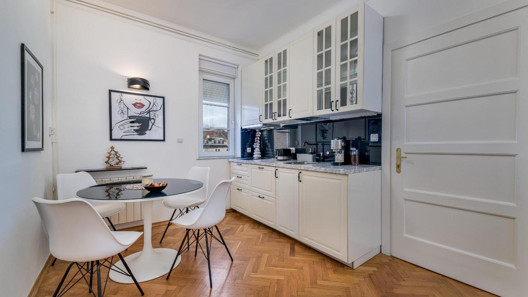 Iva'S Central Apartment Zagreb Ngoại thất bức ảnh